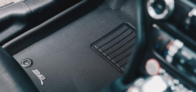 Custom Floor Fit Liners vs Universal Fit Liners